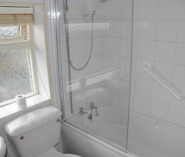 2 bedroom semi-detached house to rent - Photo 6