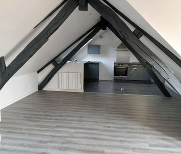 T2 de charme avec terrasse et stationnement - Photo 1