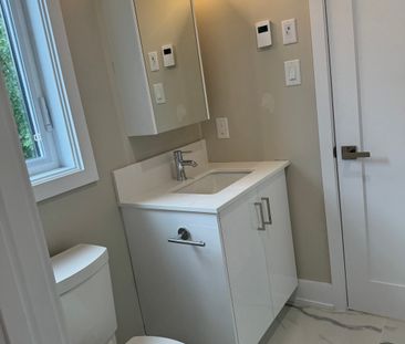 364 Winona Ave - Photo 6