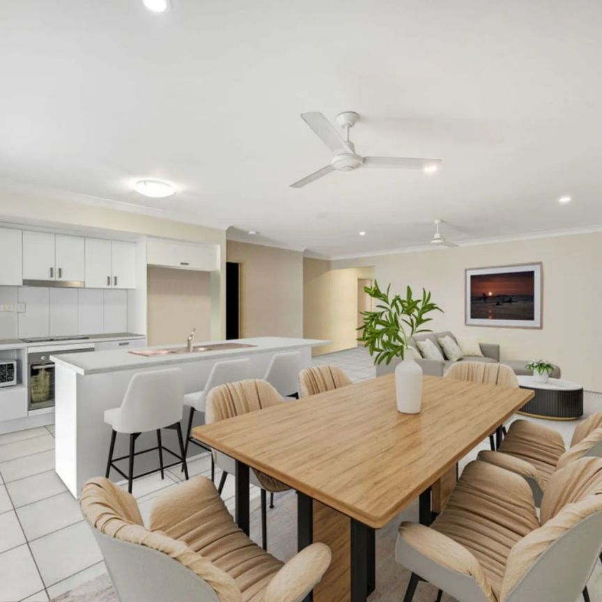 Fully Tiled Delight - Photo 1