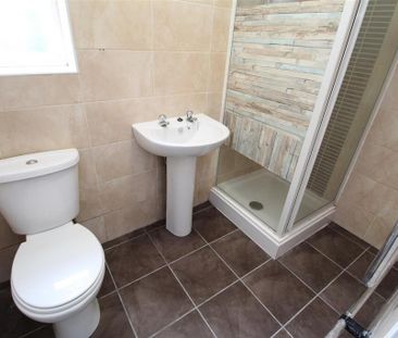 1 bedroom ground floor flat to rent - Photo 4