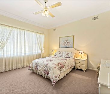 Beautifully Maintained Home With Reserve Outlook - Photo 5