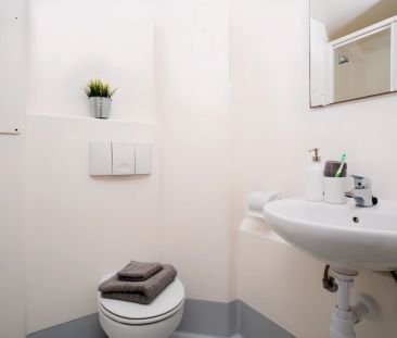 Classic En-suite - Photo 1