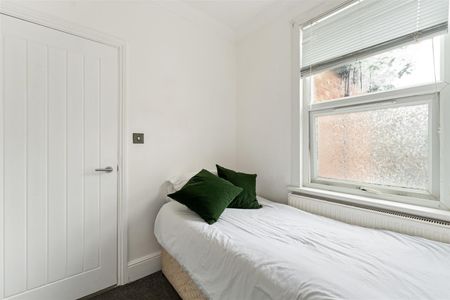 3 Bed Terraced House, Coopers Lane, E10 - Photo 5