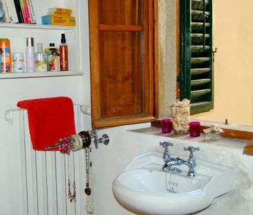 Via della Pergola, Florence, Tuscany 50121 - Photo 4