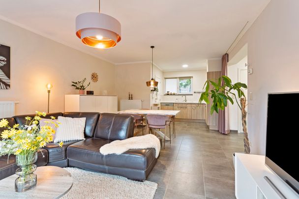 Gelijkvloers appartement met 2 slaapkamers in Paal te huur - Foto 1