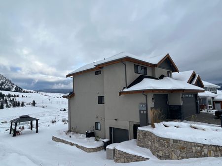 FURNISHED 4 Bed/3.5 Home in Black Mountain - Photo 3