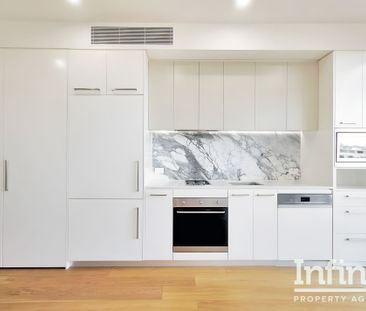 MODERN ONE BEDROOM APARTMENT IN CONVENIENT LOCATION - Photo 4