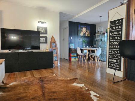 Scarborough - Photo 3