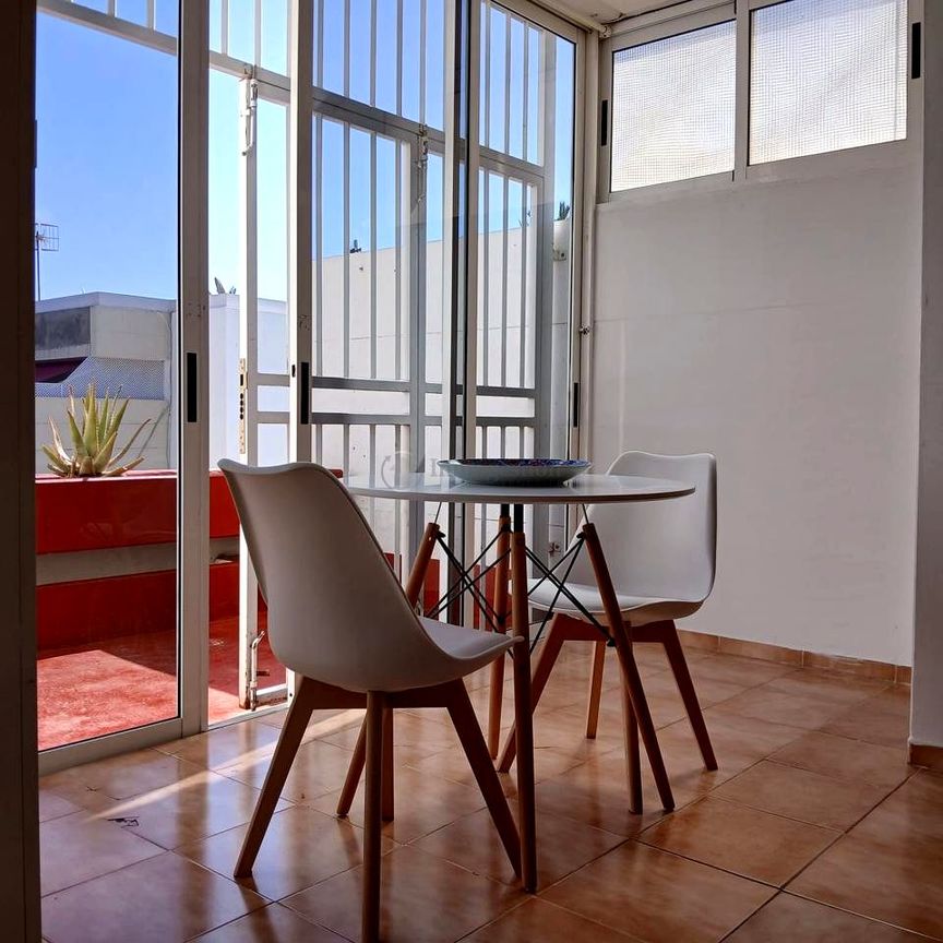 Se alquila en Costa del Silencio apartamento de 1 dormitorio - Foto 1