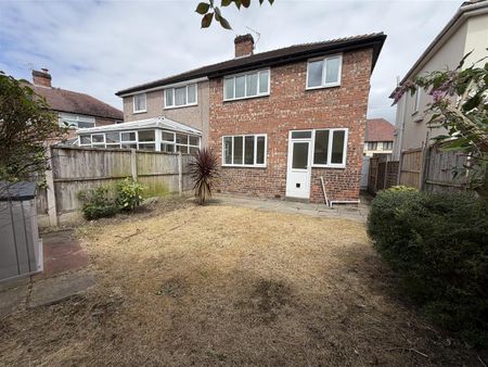 Western Avenue, Bromborough - Photo 4