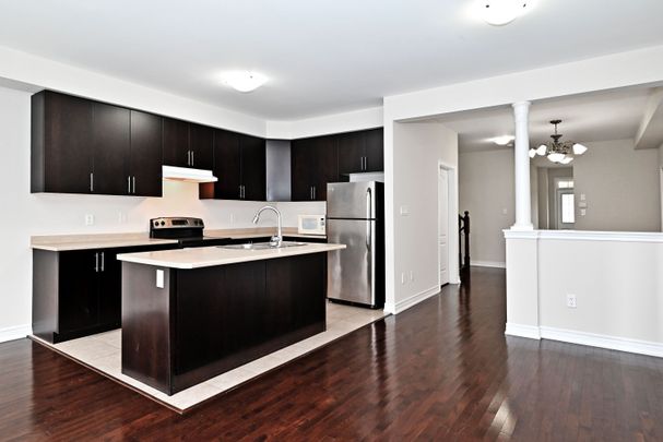 For Lease - 110 Southdown Avenue, Vaughan, Ontario - Photo 1