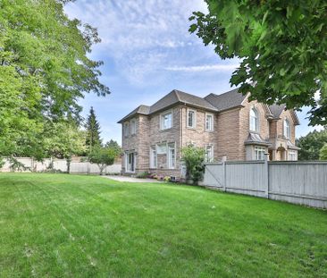 For Lease - 2435 Valley Forest Way, Oakville, Ontario - Photo 2
