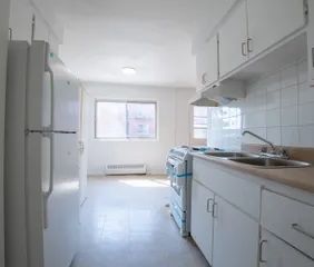 1 room apartment of 50m² in Montreal - Photo 1