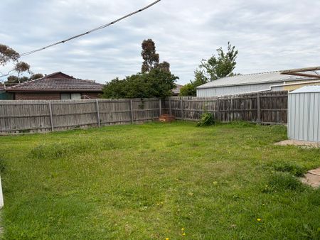 NEAT AND TIDY THREEE BEDROOM HOME - Photo 2