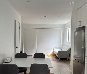 Modern, Sunny, Private and Fully Fenced Townhouse - Photo 6