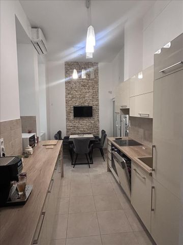 Kiadó felújított lakás - Budapest VI. kerület - Fotó 5