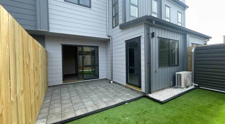 Executive Living - NEW PRICE - Photo 4