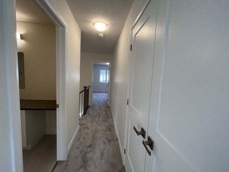 1435 Summer Street - Photo 2