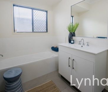 7 Springbank Circuit IDALIA QLD 4811 - Photo 2