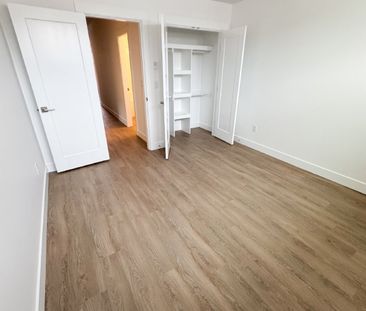 WHITTAKER 2 - B - 8710 - Photo 2