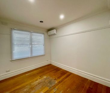 190 Ballarat road, Maidstone, Vic 3012 - Photo 2