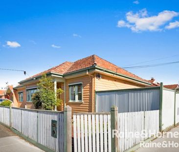 20 SUMMERHILL ROAD, Maidstone, VIC 3012 - Photo 4