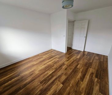 Bright & Quiet Flat in Ideal Location in Bracknell - Photo 2
