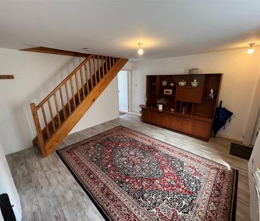 2 bedroom terraced house to rent - Photo 2