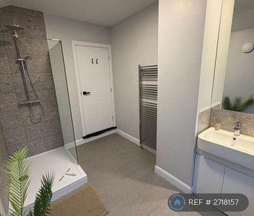 1 bedroom in a house share to rent - Photo 5