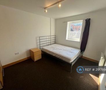 2 bedroom flat to rent - Photo 4