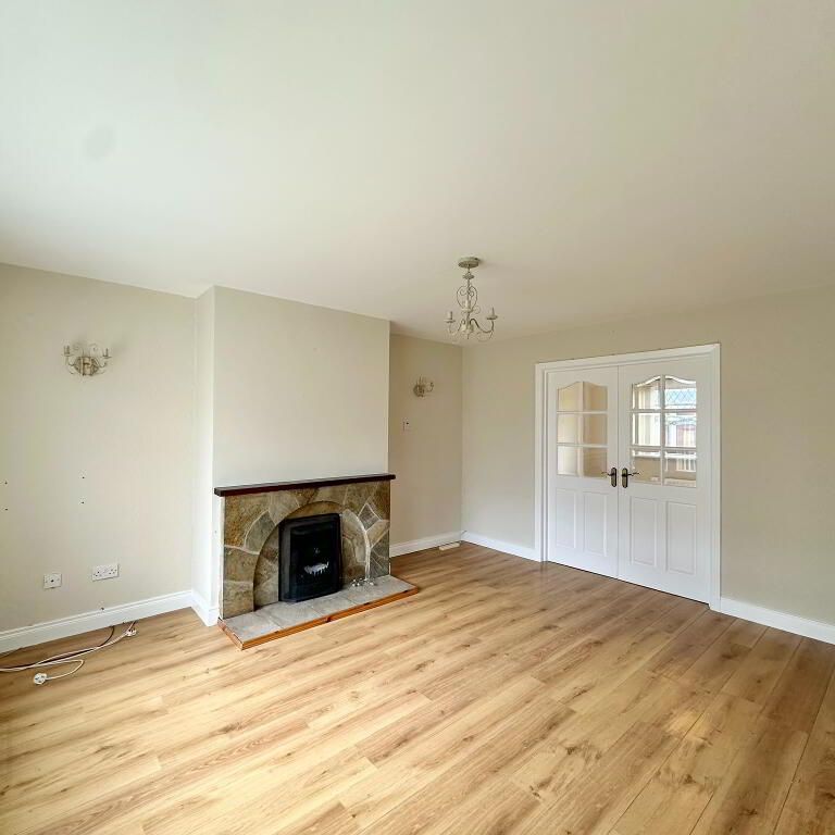 83 Larchmont, Armagh Road, Newry, BT35 6TX - Photo 1