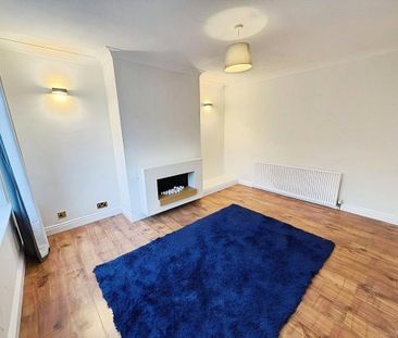 4 bedroom semi-detached house to rent - Photo 1