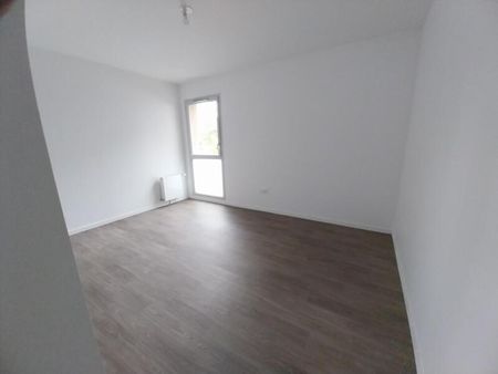 Location Appartement 3 pièces 59m² ST JEAN DE BRAYE 45800 - Photo 3