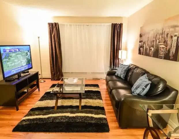 Downtown funished suites - 2 & 1 bedrooms - SHORT TERM-WIFI- UTILITIES-LRT-PARKG | 1335 12 Ave SW, Calgary - Photo 1