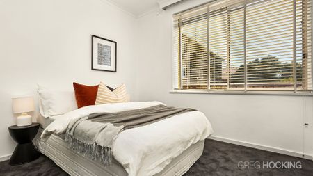 10/27 Robe Street, St Kilda - Photo 2