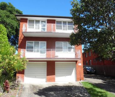 Two Bedroom Apartment! - Photo 3