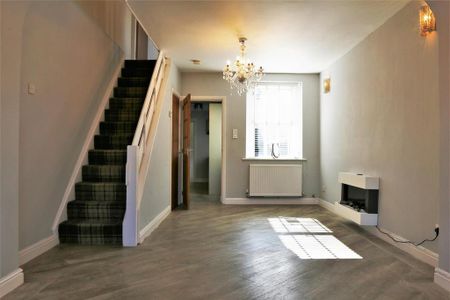 3 bedroom terraced house to rent - Photo 4