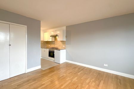 Fairlawn Park, London, SE26 - Photo 4