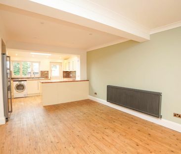 2 bed House - Terraced for Rent - Photo 2