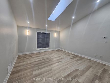 For Lease - 1959 Dalhousie Crescent Unit# Main Floor, Oshawa, Ontario - Photo 2