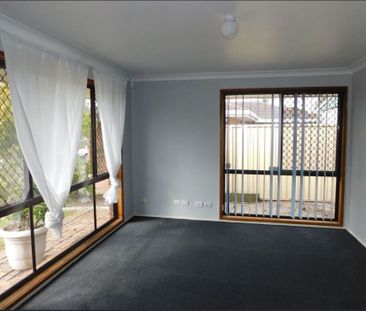 Lowset Brick Family Home - Photo 2