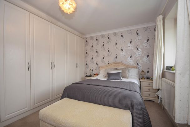 Lewis Close - Photo 1