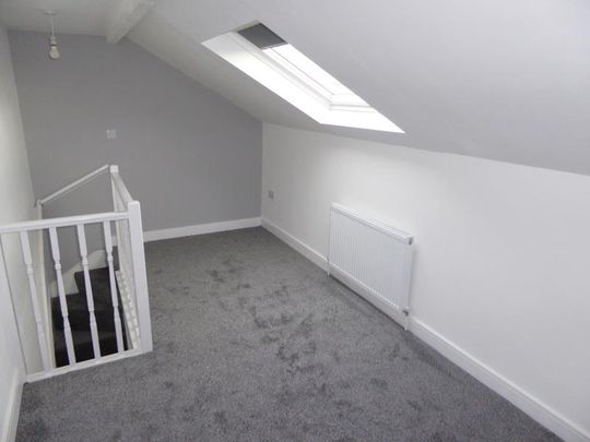 Woodview Place, Beeston, LS11 - Leeds - Photo 1