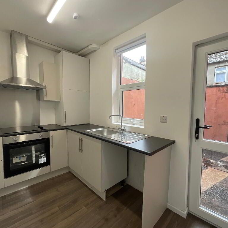 23 Acton Street, Belfast, BT13 3GU - Photo 1