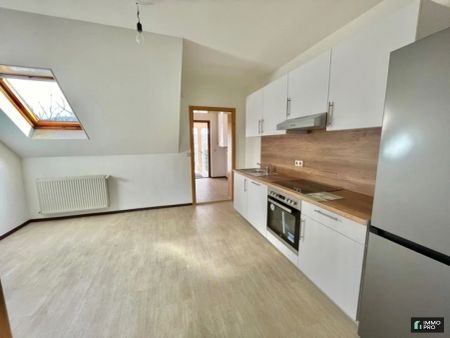Schöne 4-Zimmer Wohnung in Leoben direkt bei der Uni zu vermieten - Photo 2