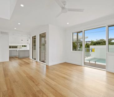 Private Hampton Duplex - Noosa River Location - Photo 1