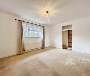 Applegarth Avenue, Guildford, Surrey, GU2 8LX - Photo 3