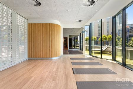 2007/560 Lonsdale Street - Photo 3