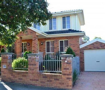 74 Bond Street, Ivanhoe - Photo 1